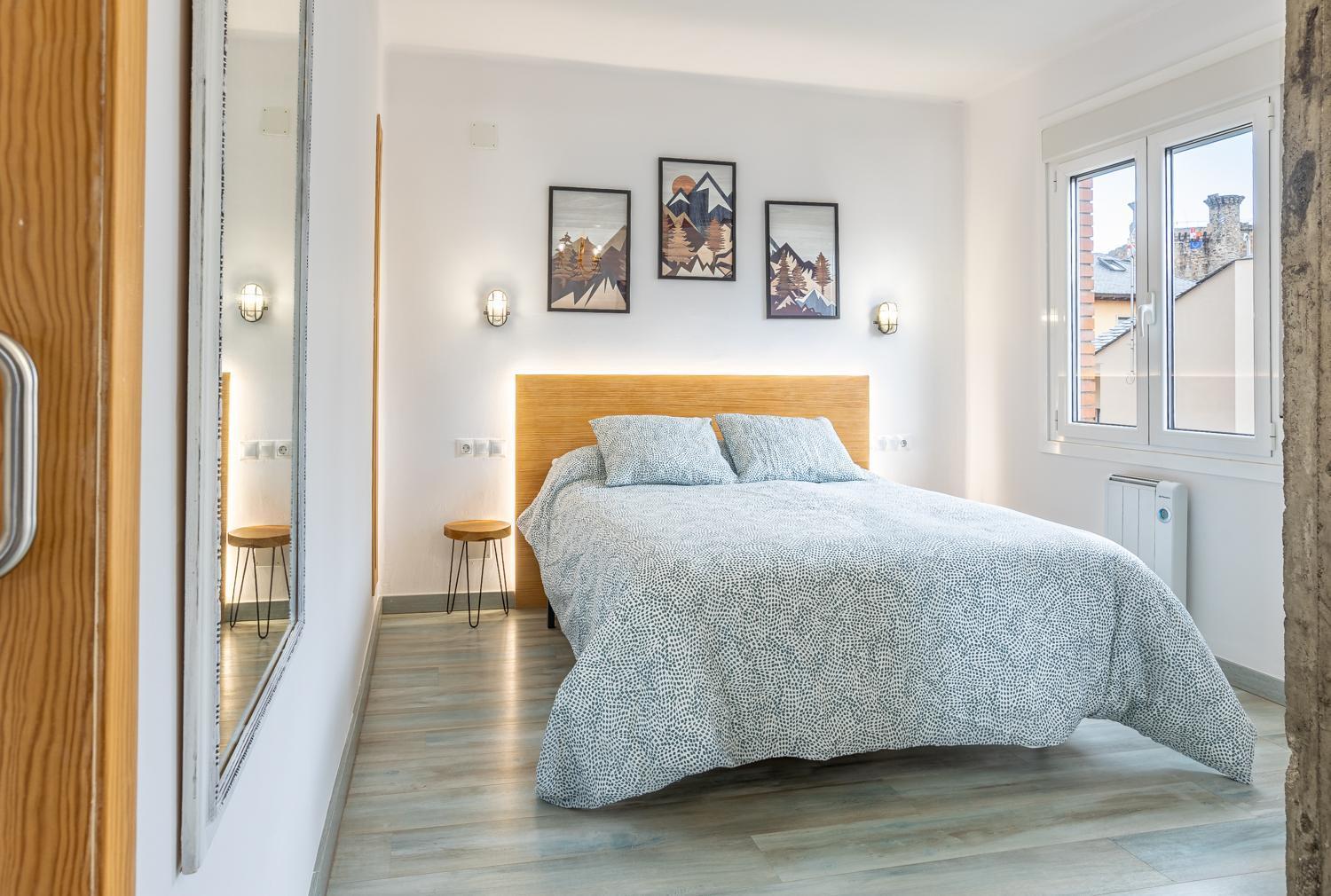 Nomada Castillo _ Vut-Le-251 Ponferrada Ngoại thất bức ảnh